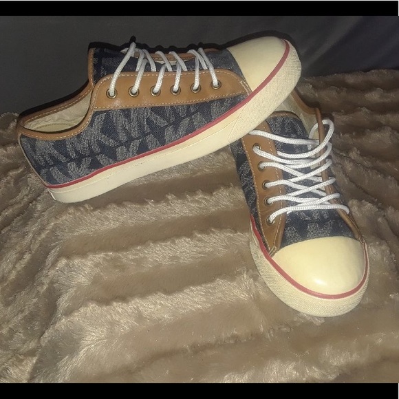 Michael Kors Shoes - Vintage style Michael Kors shoes